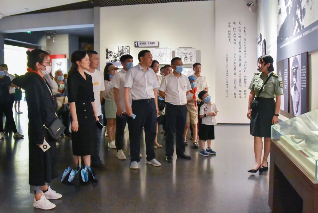 赓续红色血脉，弘扬爱党心灵！bifa必发集团党委发展七月主题党日活动(图3)