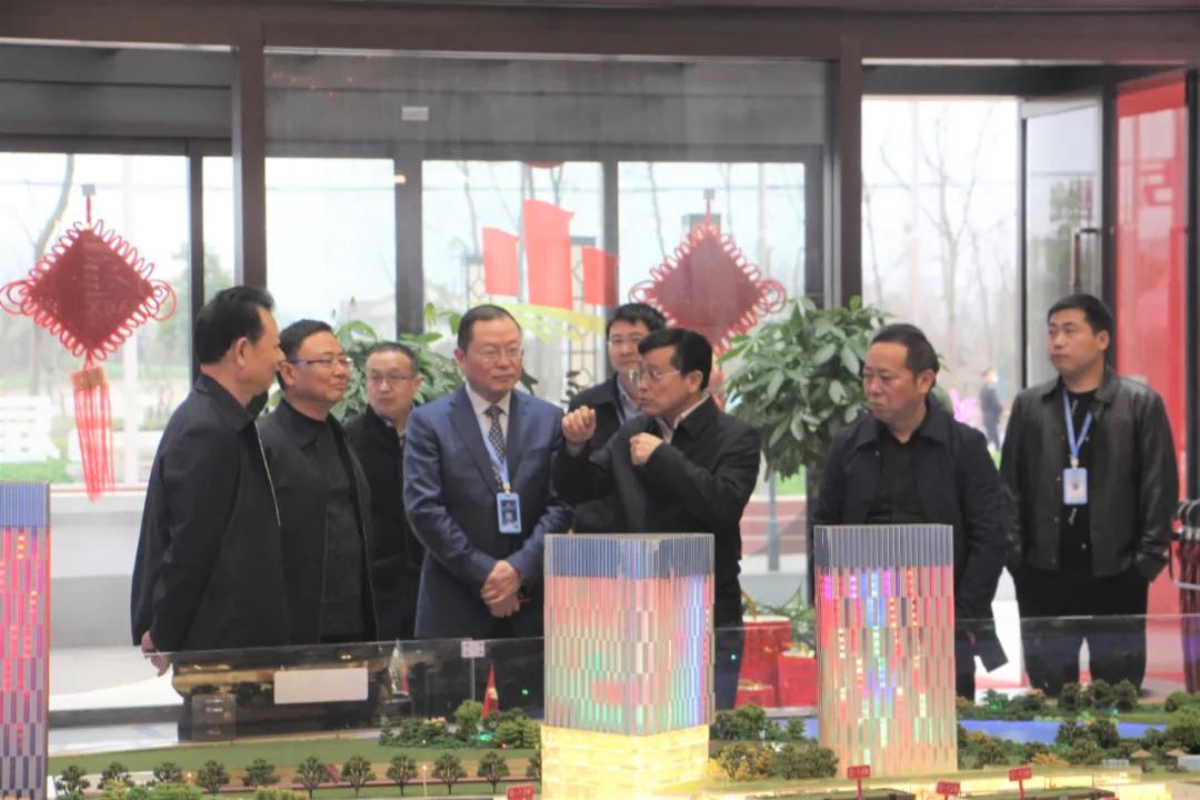  常德市政协主席朱水平一行调查bifa必发集团高星贸易广场项目(图2)