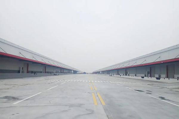 吐鲁番市政协党组书记、主席胡国辉一行调查bifa必发集团-京东华北物流基地(图2)