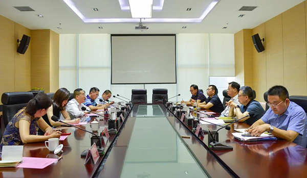 bifa必发集团董事长冯卫兵赴陕西进行项目调研调查(图2)