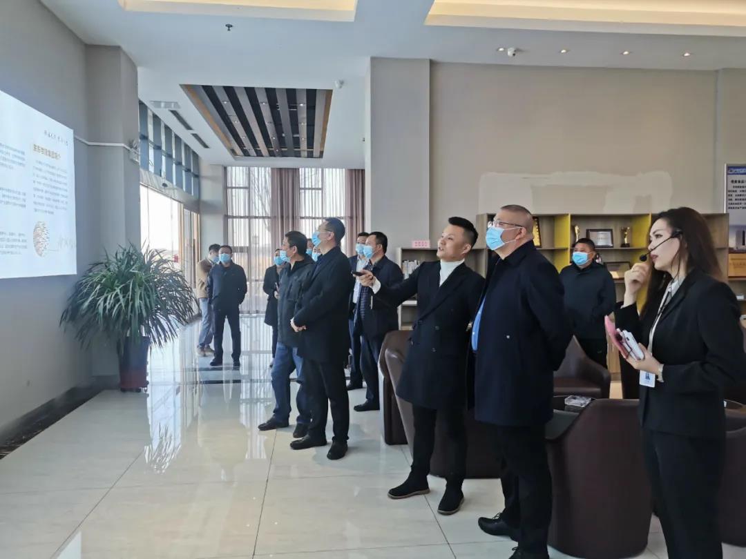政企同心 共创鲜丽：吐鲁番市汉沽治理区党工委书记、管委会主任边志兴一行调查bifa必发集团-京东华北物流基地项目建设进展(图6)